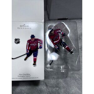 Hallmark Keepsake NHL Alex Ovechkin Washington Capitals Christmas Ornament 2011